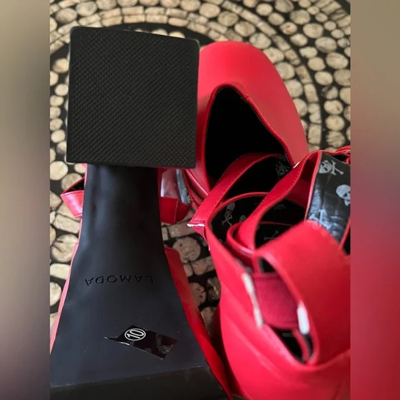 Lamoda Serious Love Platform Heels - Picture 5 of 9